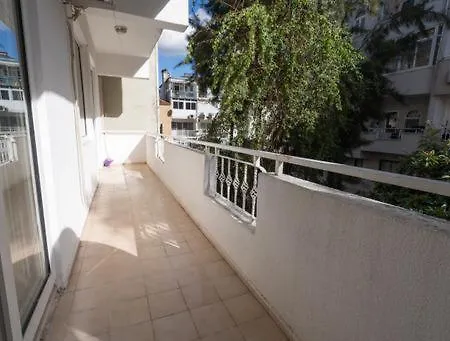 Apartment Central Apartment Within 1 Min Walking Distance To The Beach In Marmaris