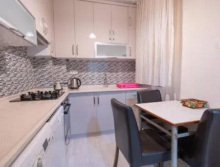 Apartment Central Apartment Within 1 Min Walking Distance To The Beach In Marmaris *