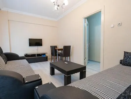 Central Apartment Within 1 Min Walking Distance To The Beach In Marmaris *