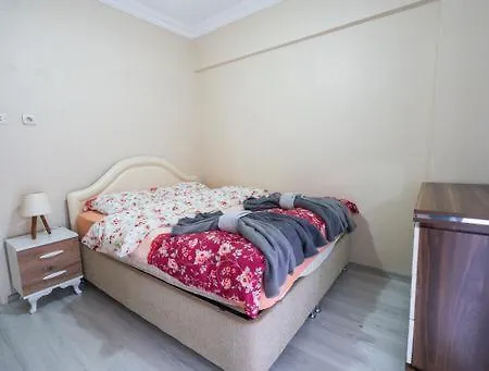 아파트 Central Apartment Within 1 Min Walking Distance To The Beach In Marmaris *